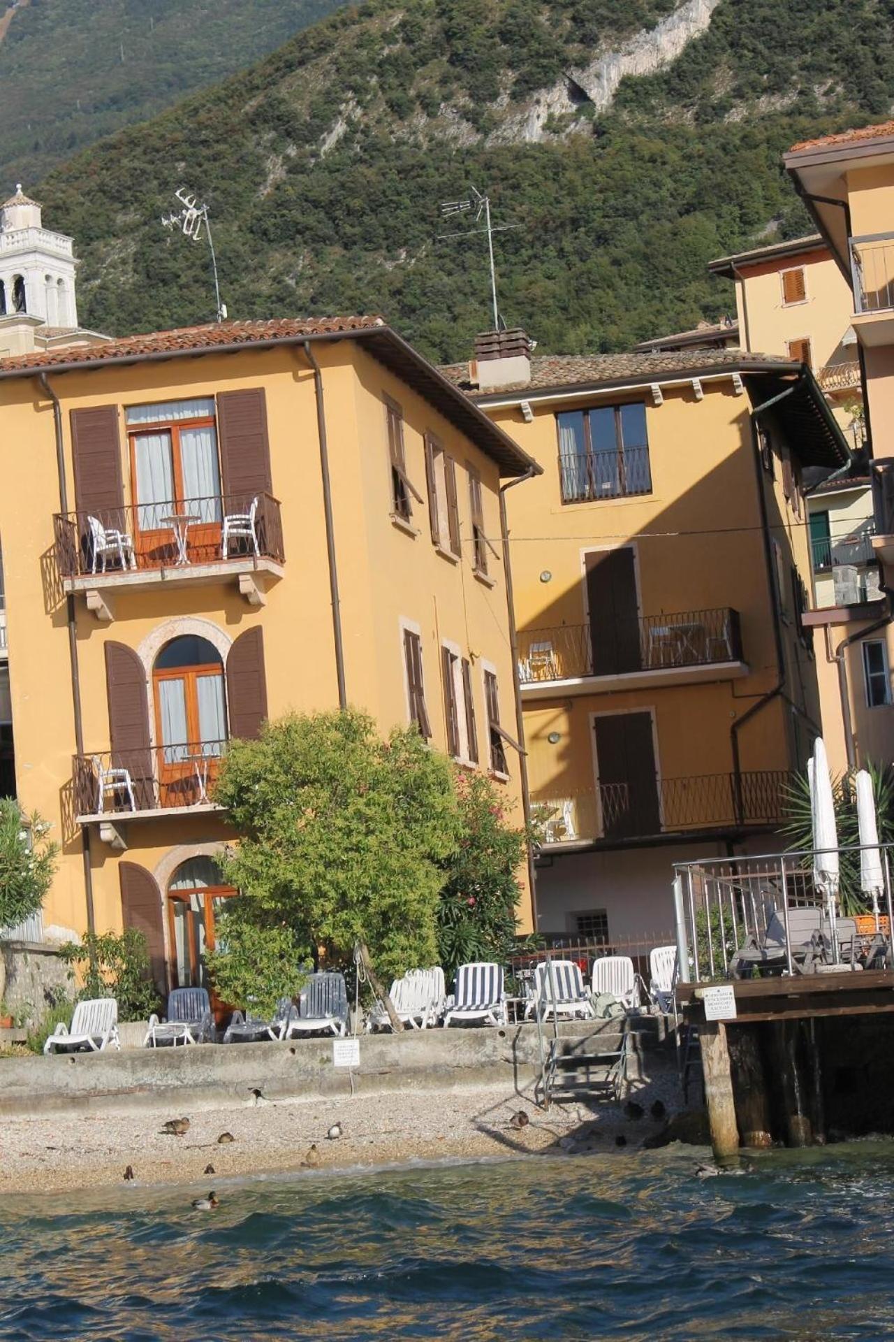 Wohnung In Malcesine Mit Privatstrand Luaran gambar